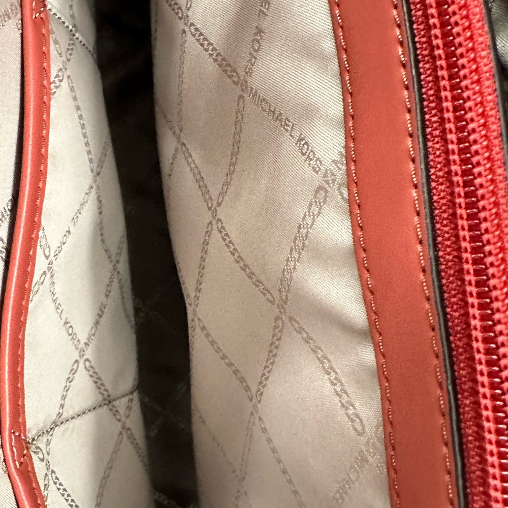 Michael Kors Voyager EW tote cinnamon mlt - Picture 5 of 8